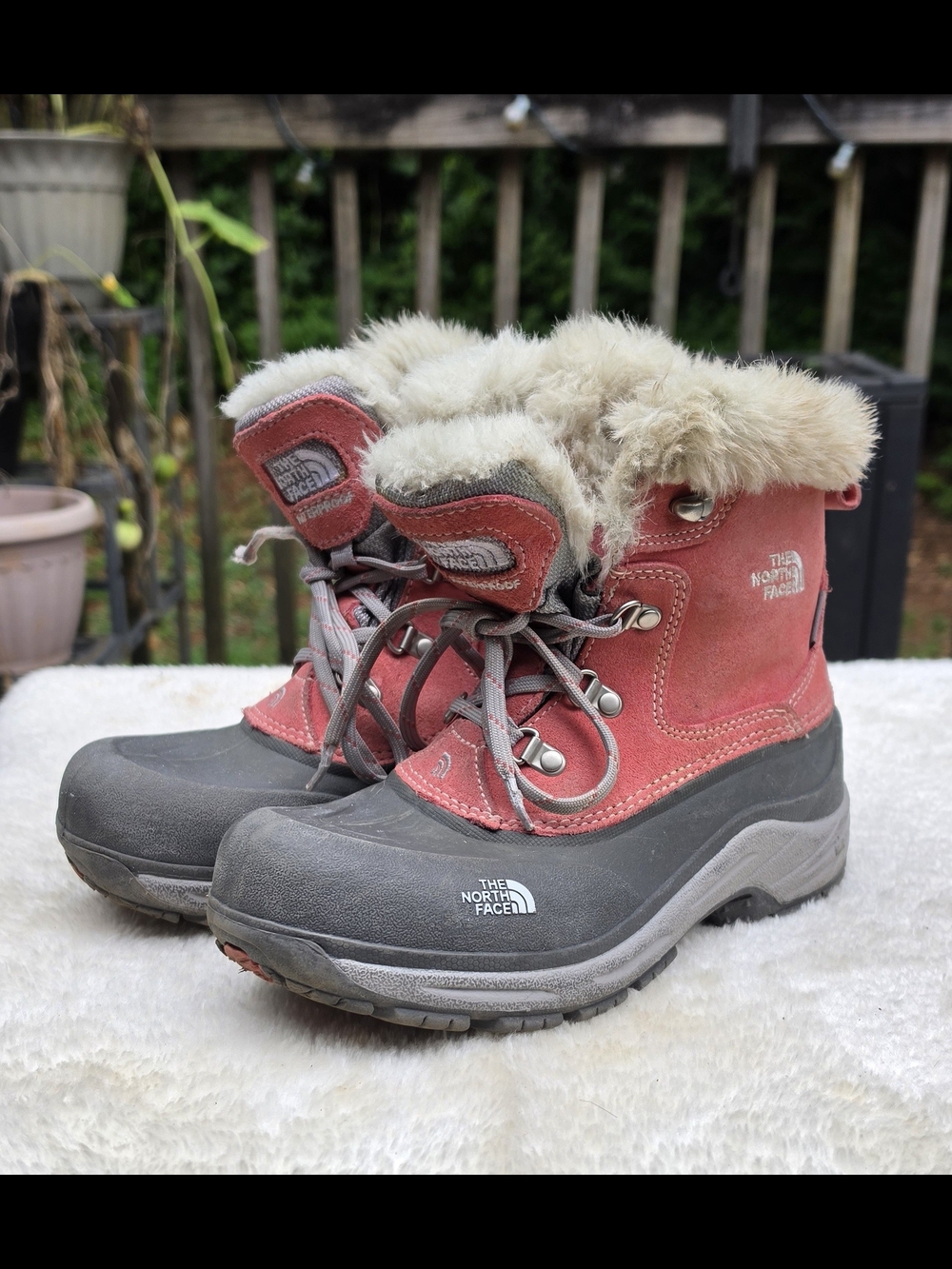 The North Face Girls Waterproof Snow Boots Pink Faux Fur Winter Boots Size 6